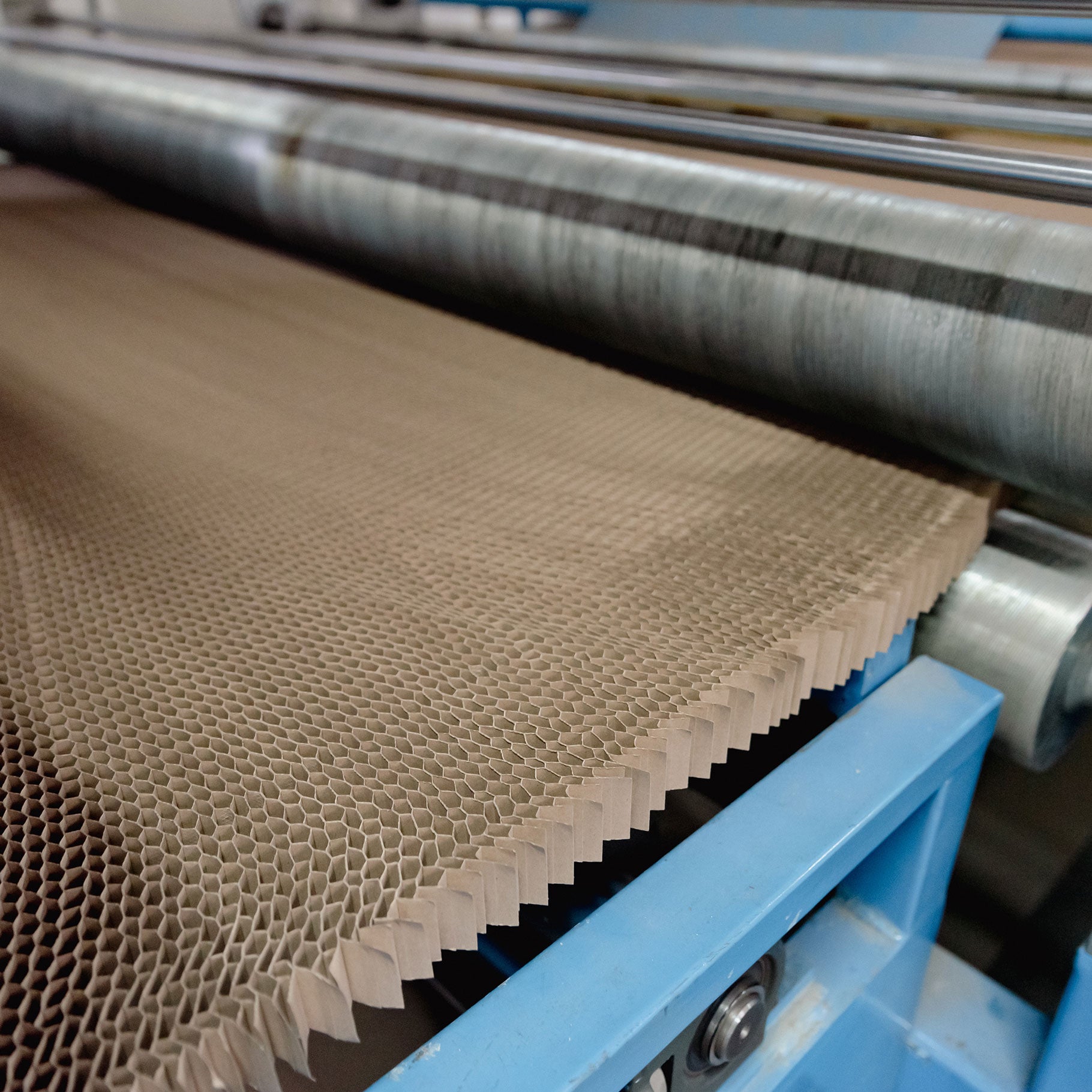 Honeycomb Board Pallet Pads 1165mm x 1165mm 40mm - Omni Packaging 