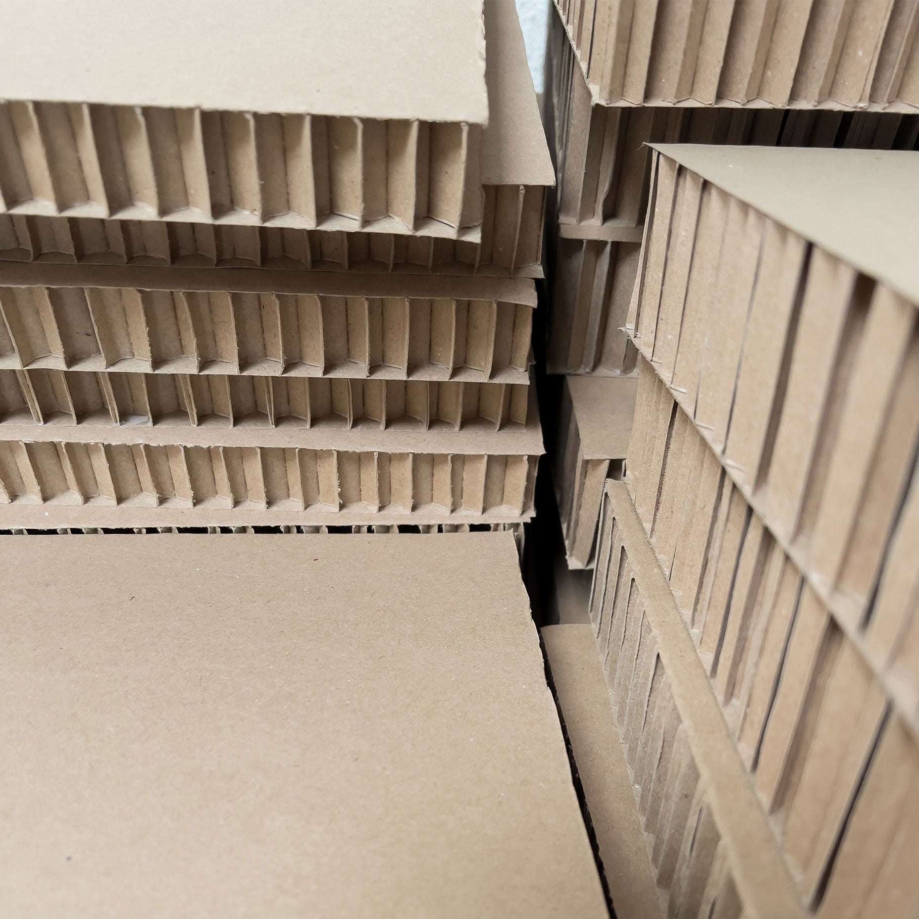 Honeycomb Board Pallet Pads 1165mm x 1165mm 20mm - Omni Packaging 