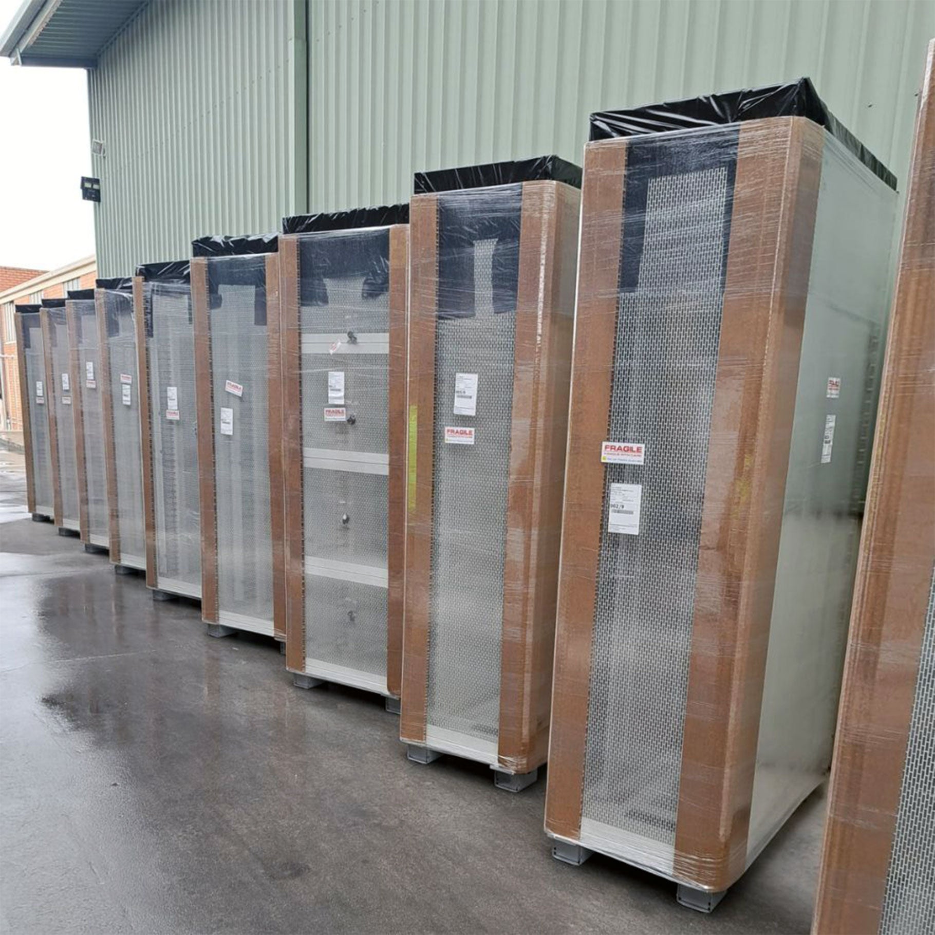 Honeycomb Corner Pallet Edge Protectors 150mm x 150mm x 1100mm 20mm - Omni Packaging 