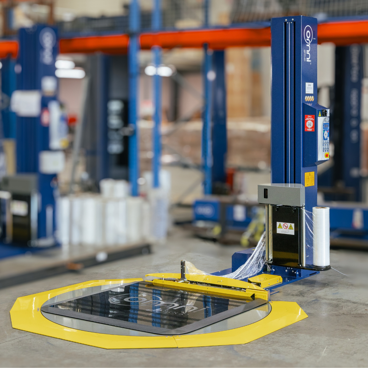 Plana Pallet Wrapping Machine with SuperCut™ | 18mm Turntable Height