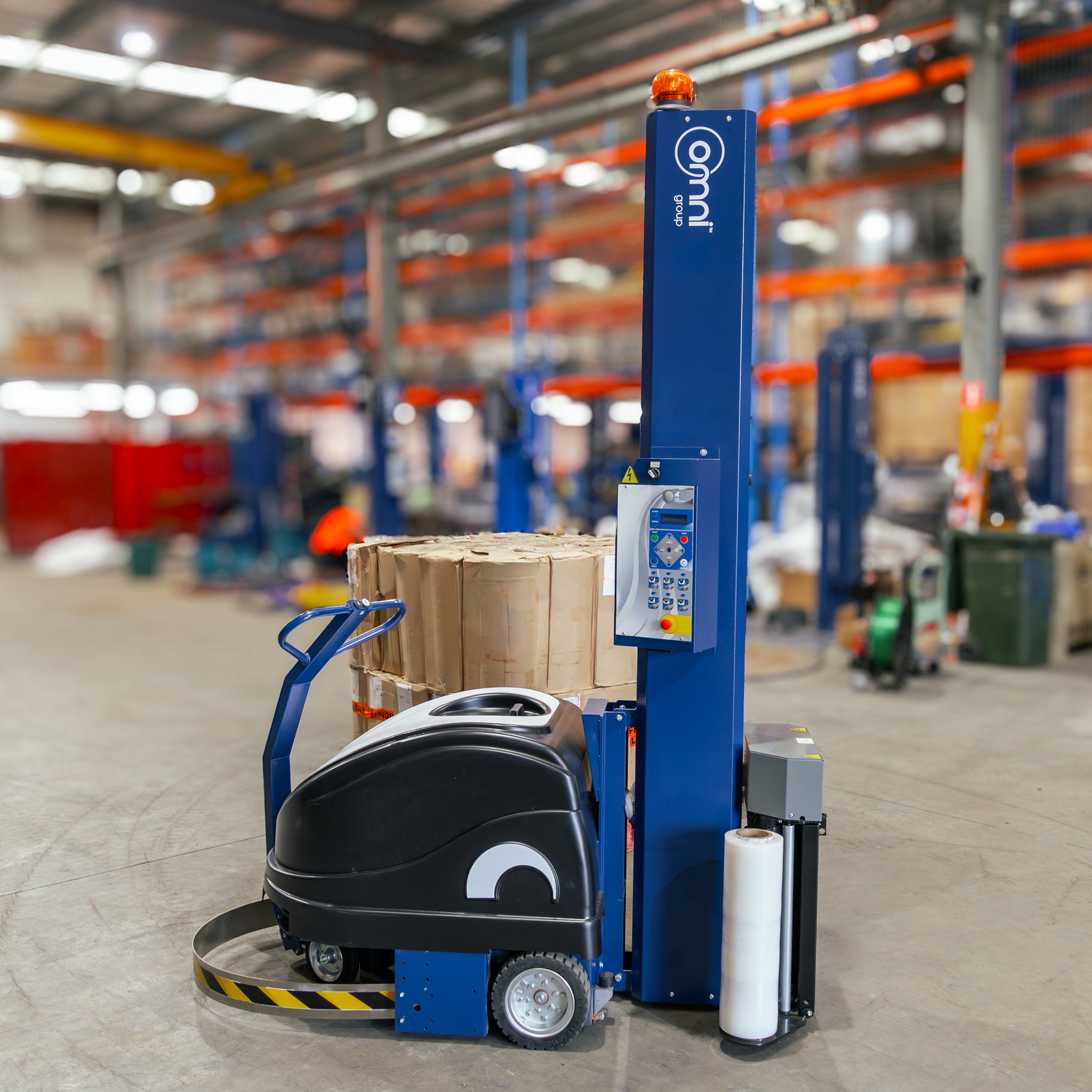 Pallet Wrapping Machine Omni Viverra Mobile Wrapper PPS and Auto cut-off - Omni Packaging 