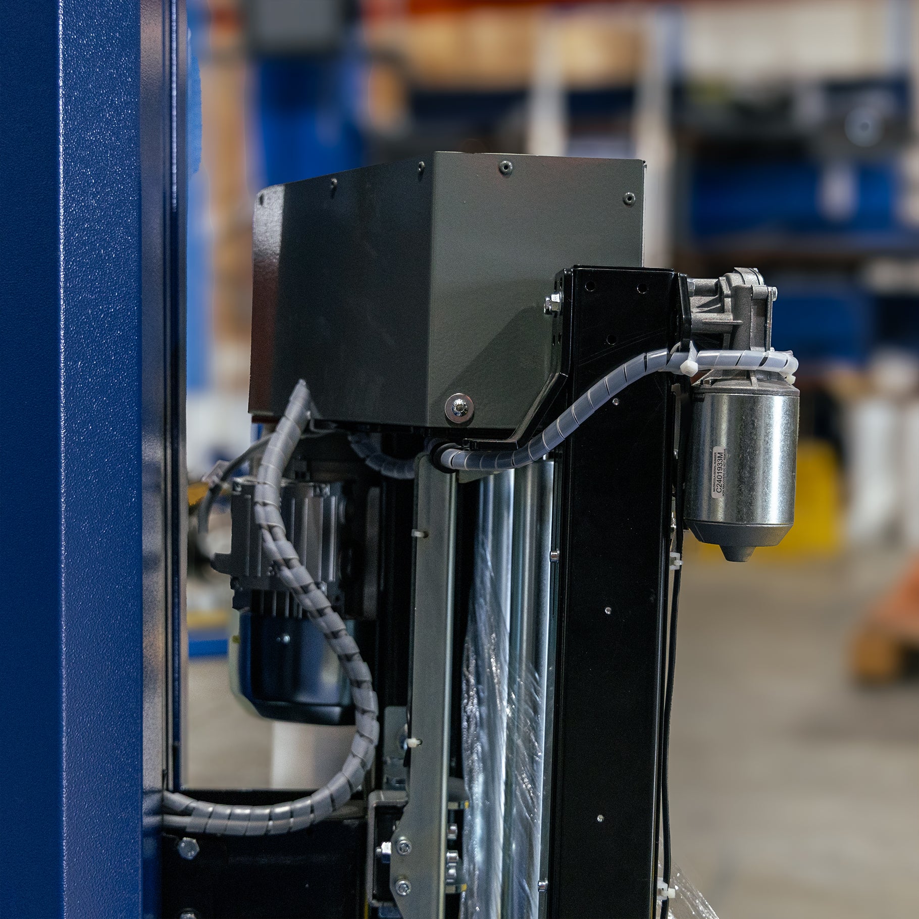 Pallet Wrapping Machine Omni SuperPlus Power Prestretch - Omni Packaging 